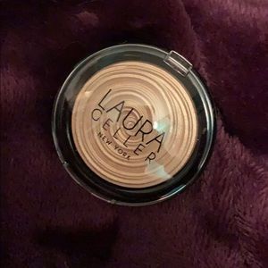 Laura Geller baked gelato swirl illuminator